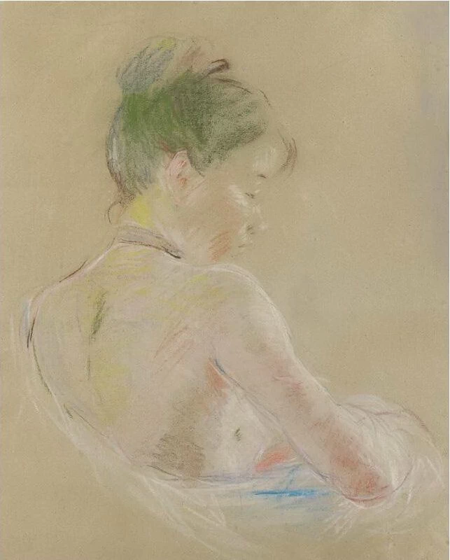 Giovane ragazza con le spalle nude